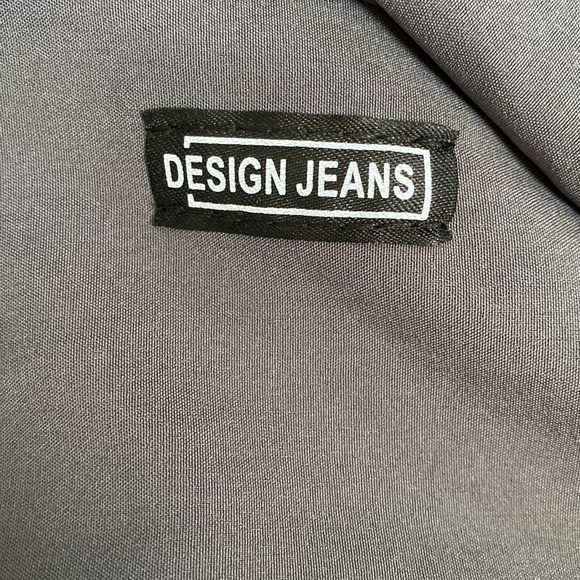 Track pants - Picture 2 of 3